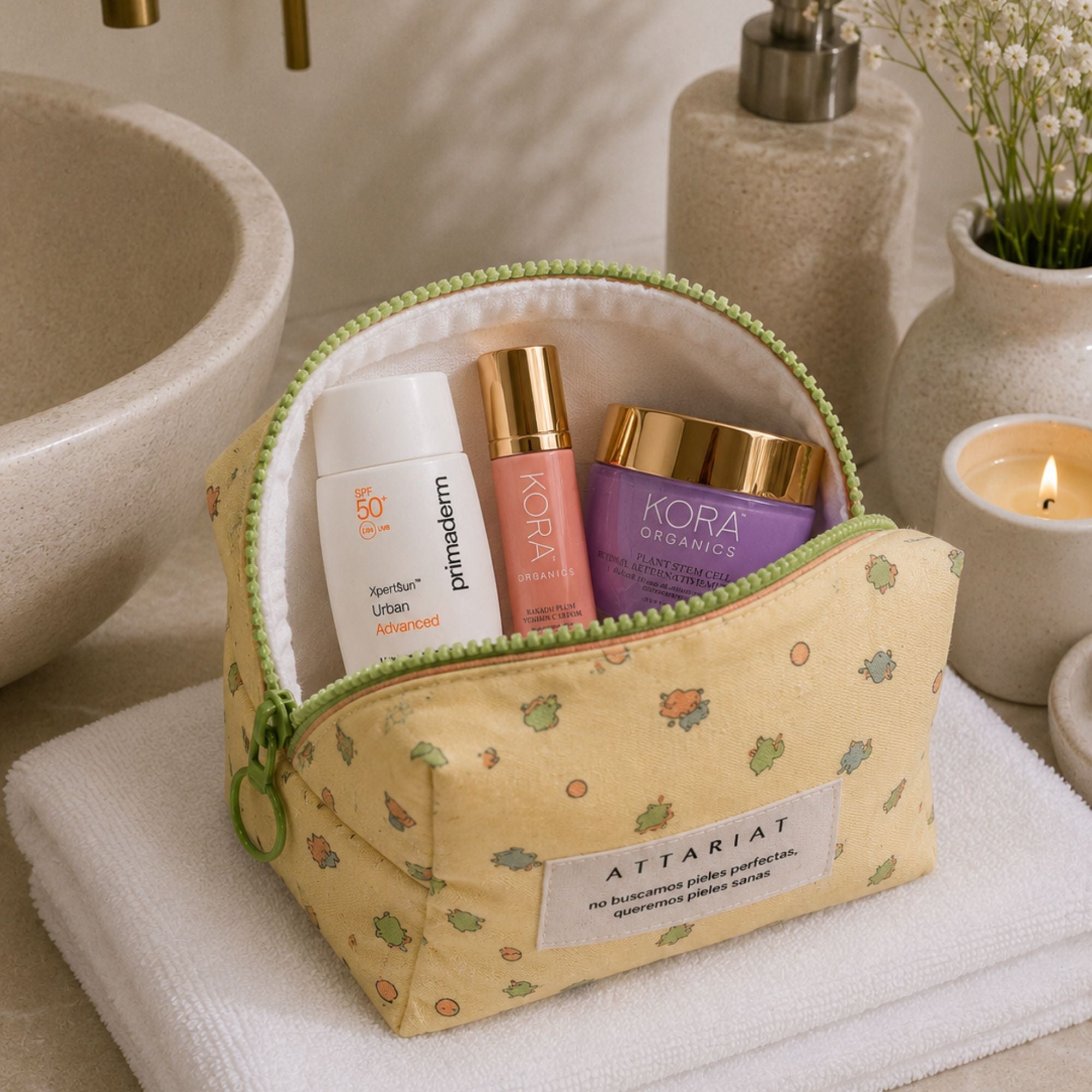 Neceser ATTARIAT tamaño M ideal para productos de belleza.