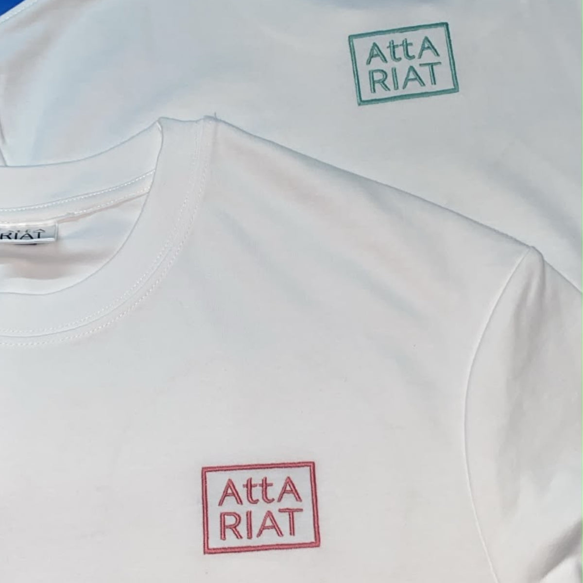 Camiseta ATTARIAT verde mint de corte ligeramente oversized