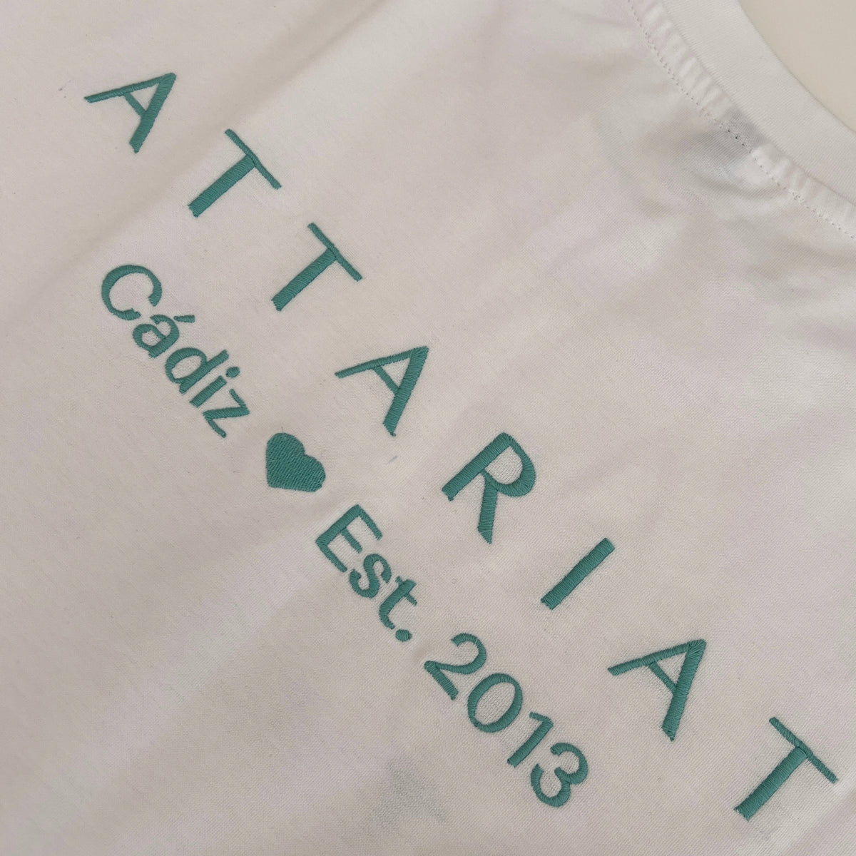 Camiseta ATTARIAT verde mint de corte ligeramente oversized