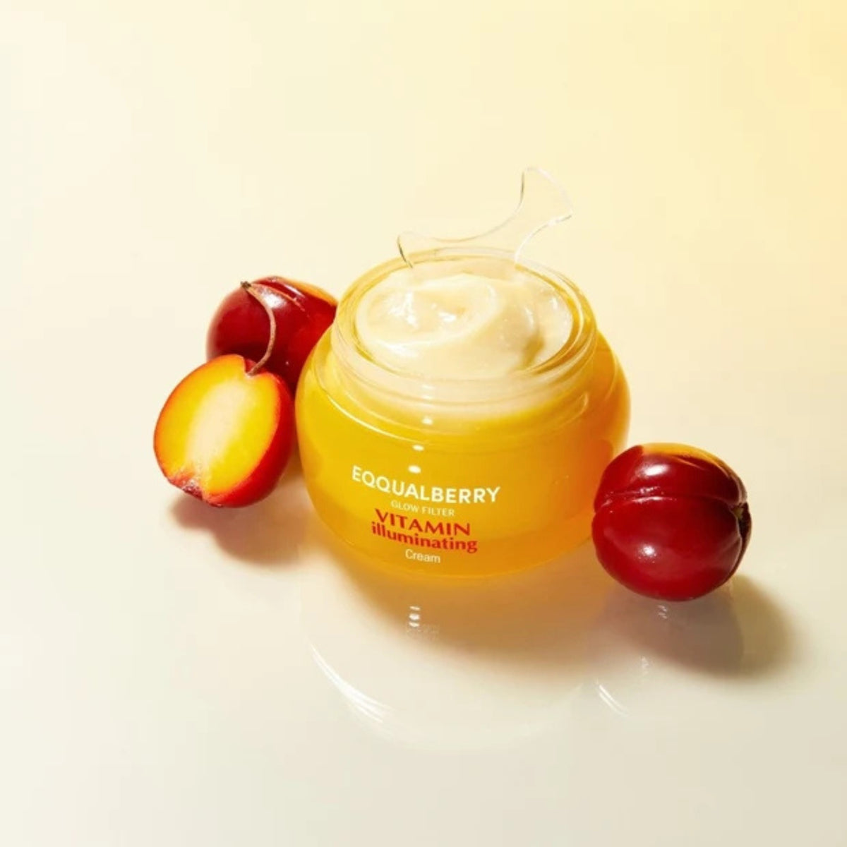 Crema iluminadora EQQUALBERRY con niacinamida y acerola