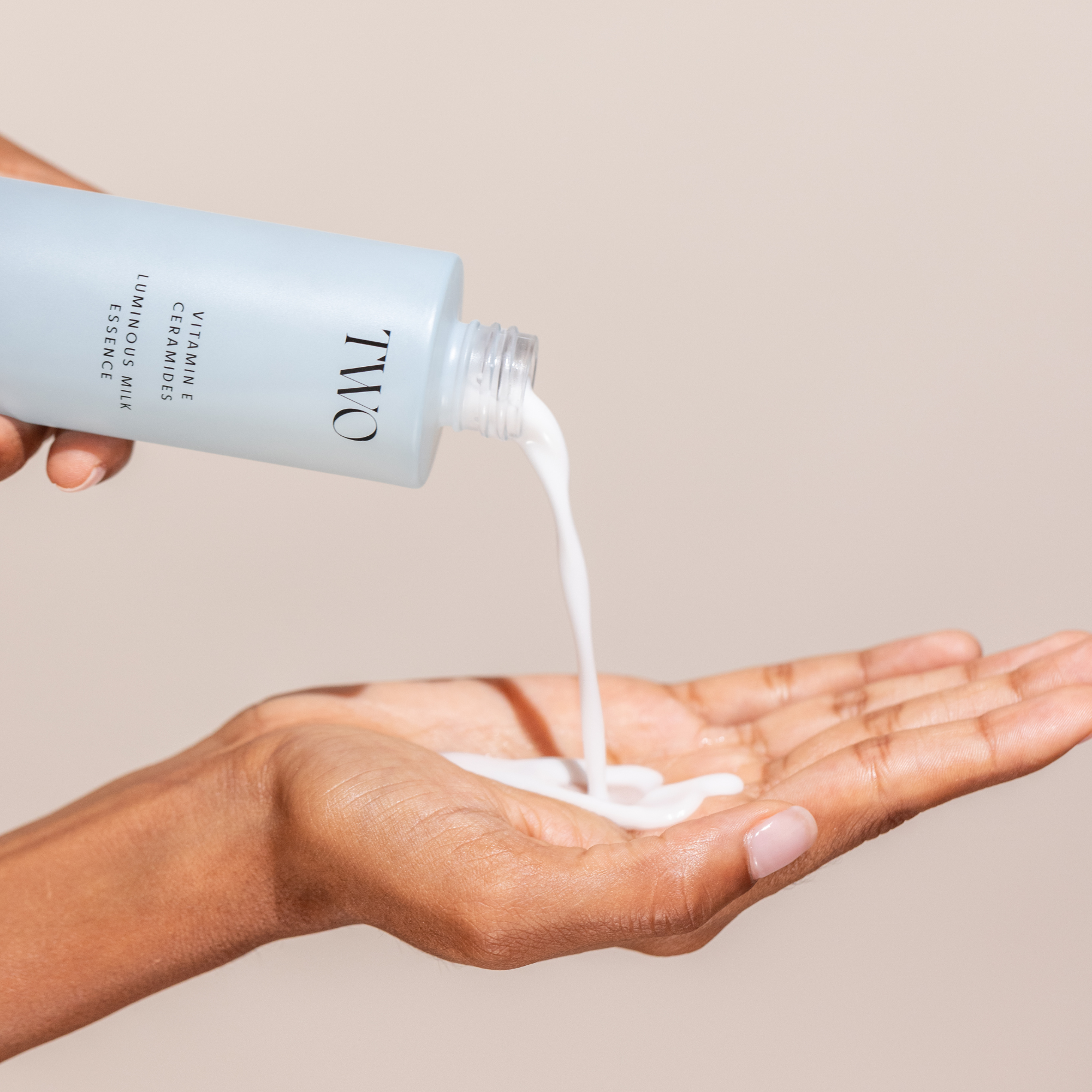 LUMINOUS MILK ESSENCE
