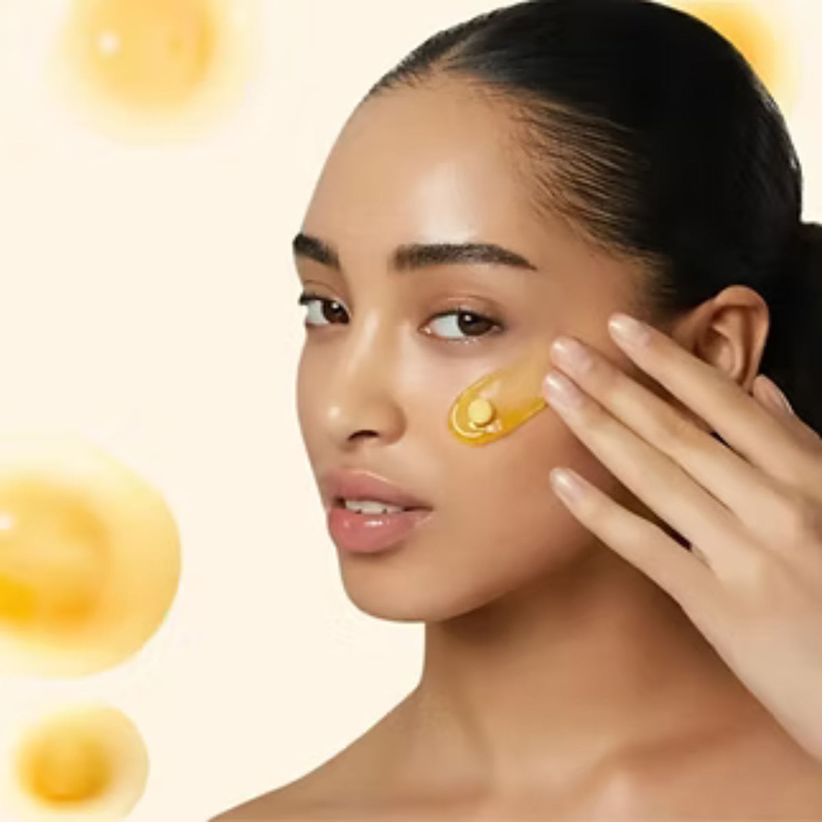 MEDICUBE Turmeric Vita Capsule Cream con cápsulas iluminadoras