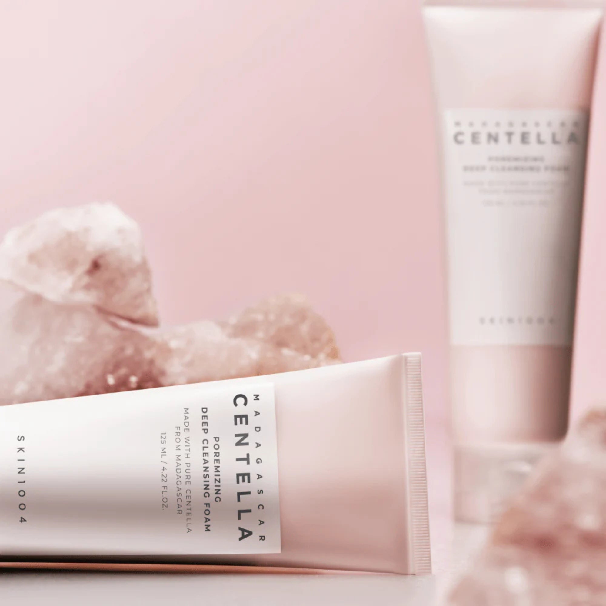 MADAGASCAR CENTELLA POREMIZING DEEP CLEANSING FOAM CLEANER